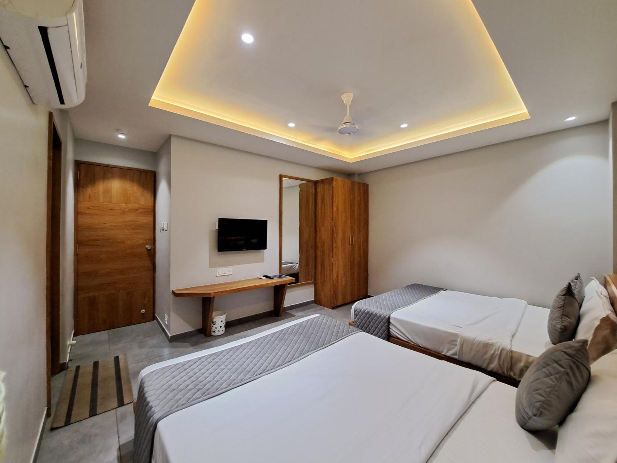 Hotel Om Somnāth Habitación foto