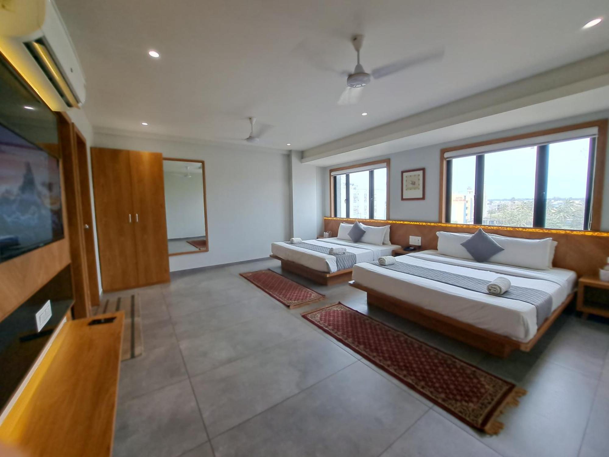Hotel Om Somnāth Habitación foto