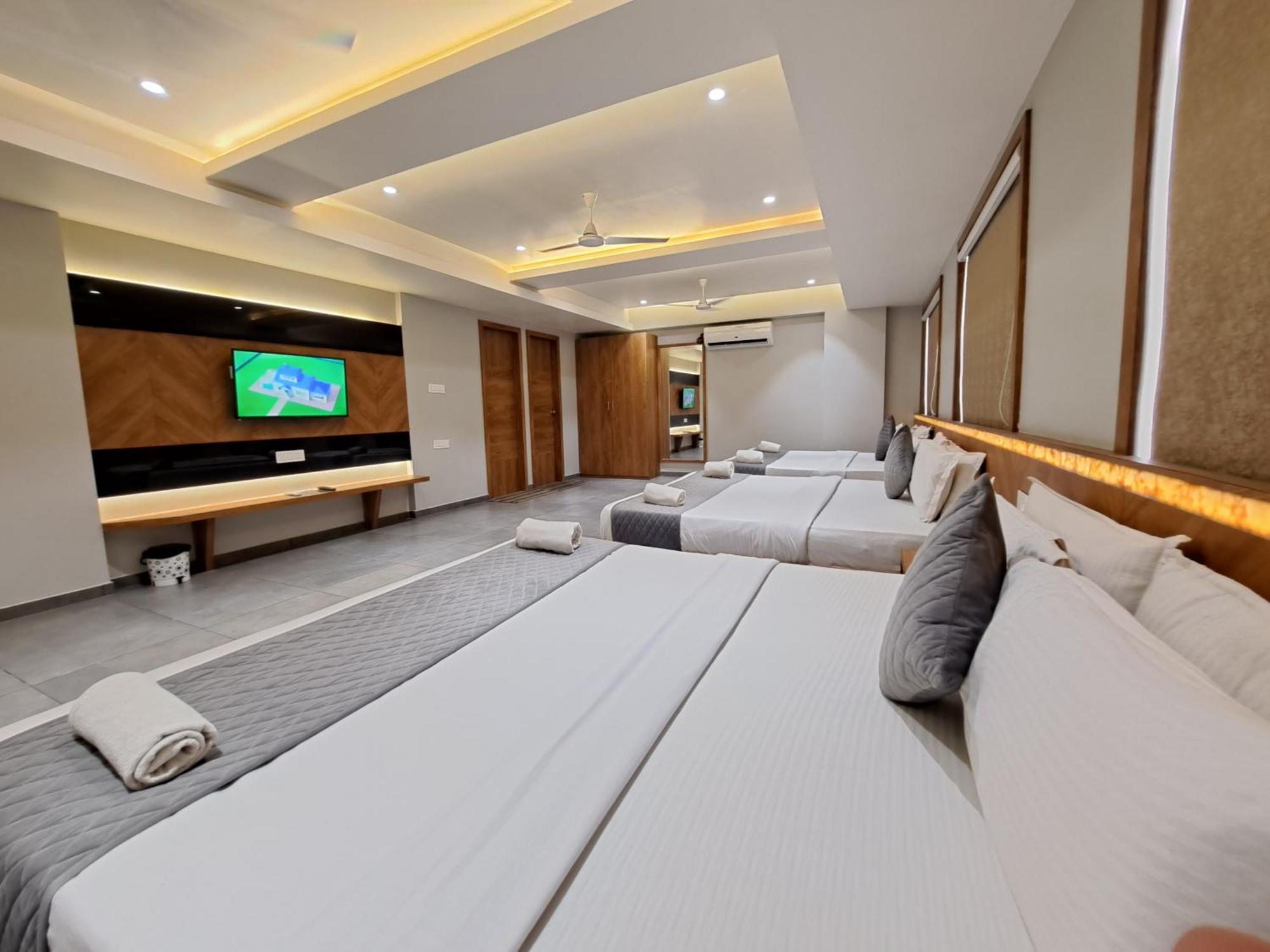 Hotel Om Somnāth Habitación foto