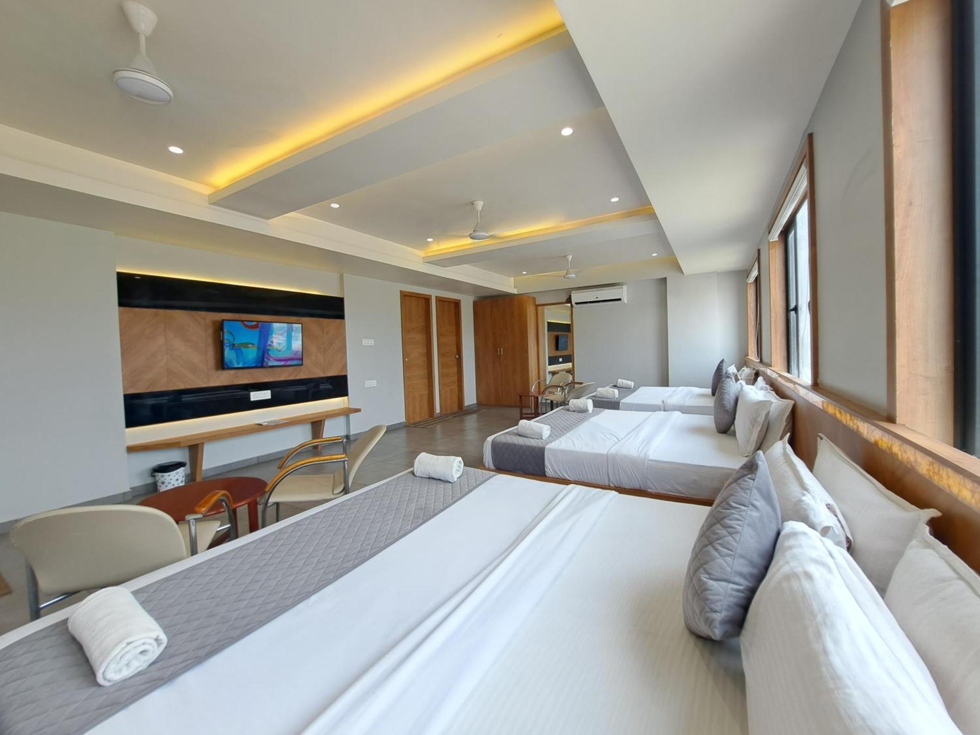 Hotel Om Somnāth Habitación foto